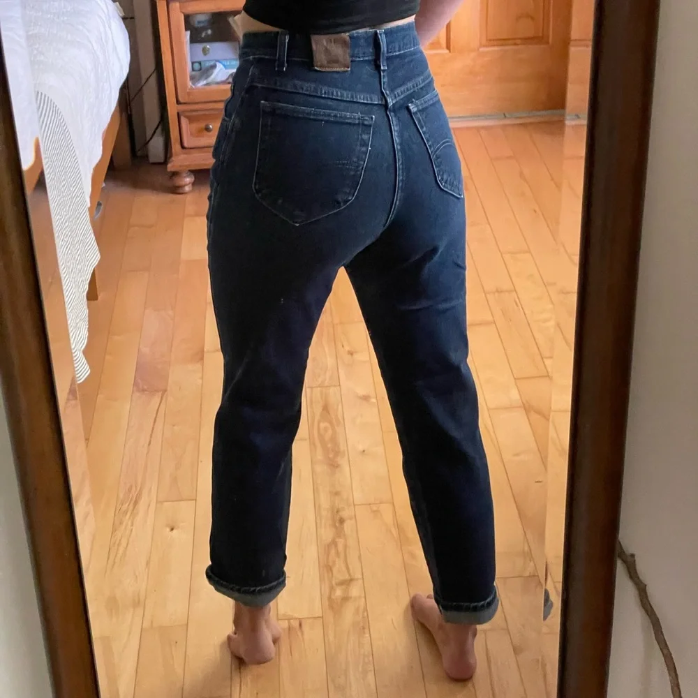 Vintage 90s Lee Dark Rinse High Rise Straight Leg Jeans Size 8S